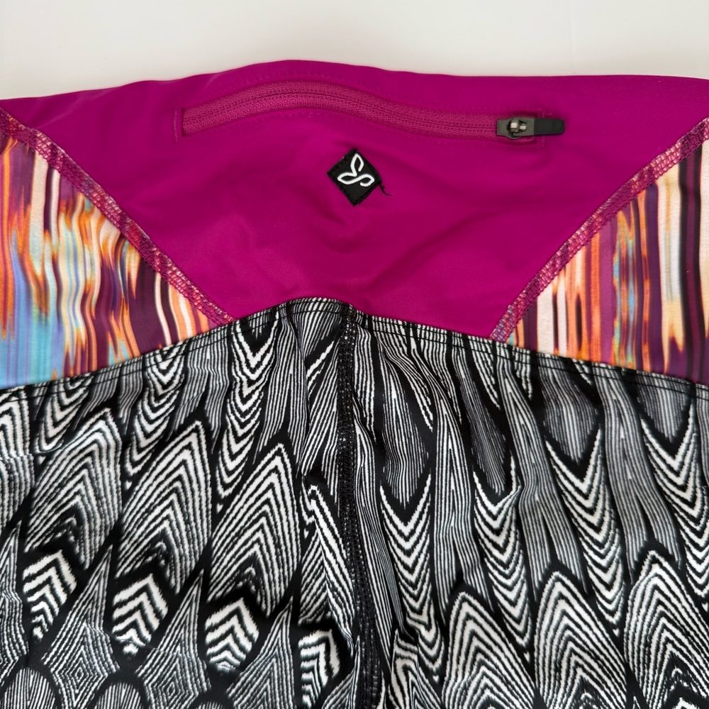 prAna Geometric Ikat Long Sleeve Top & Capri Legging Set XS Bundle - Picture 9 of 10